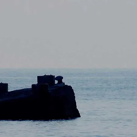 Menorca شقة
